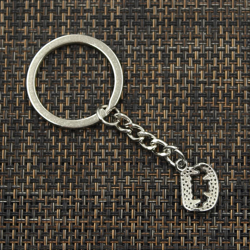Fashion 30mm Key Ring Metal Key Chain Keychain Jewelry Antique Silver Color Plated Vampire Dracula Fang Teeth 17x12mm Pendant