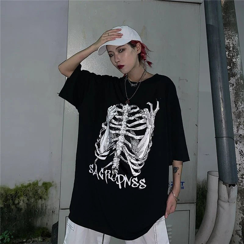 Oversized t-shirt female goth Top y2k Harajuku tops retro print skull bone Loose t-shirts with short sleeve anime graphic Shirt