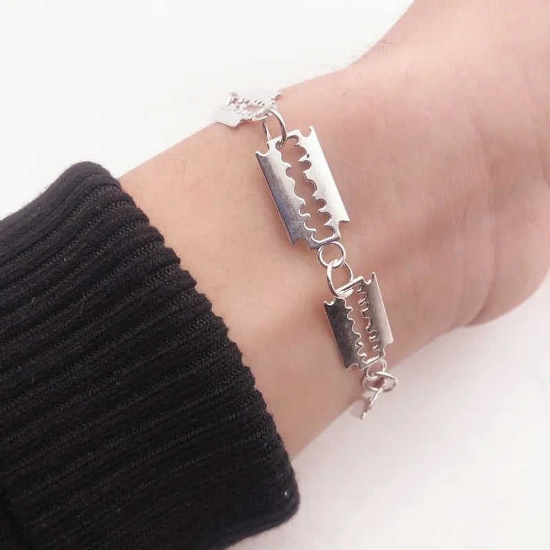 2024 Small blade Unisex Choker Bracelet Women Hip-hop Gothic Punk Style Barbed Wire Little Thorns Bracelet Choker Gifts