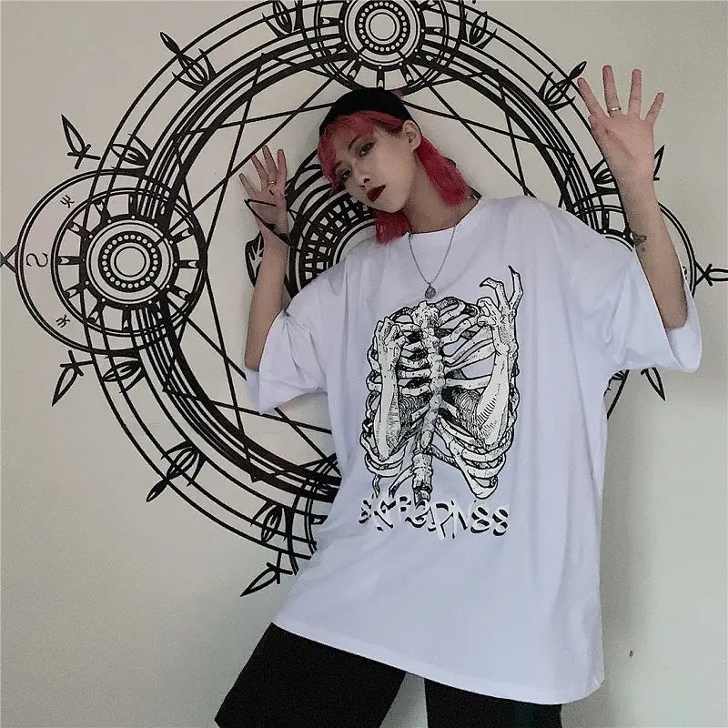 Oversized t-shirt female goth Top y2k Harajuku tops retro print skull bone Loose t-shirts with short sleeve anime graphic Shirt