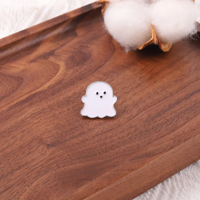 Simple Small Cloud White Little Ghost Metal Enamel Brooch