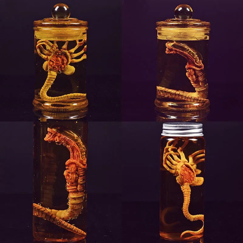 Anime Alien Predator Alien Larva Face Bug Action Figures Toys Chestburster Facehugger Culture Tank