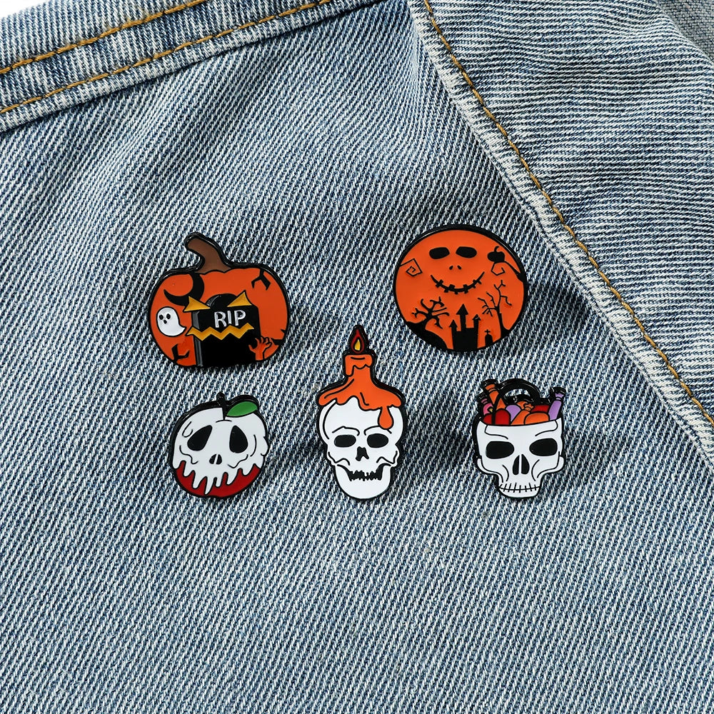 New Creative Halloween Skull Brooch Funny Pumpkin Skeleton Candle Scary Holiday Metal Badge Accessory Clothes Lapel Pin Jewelry