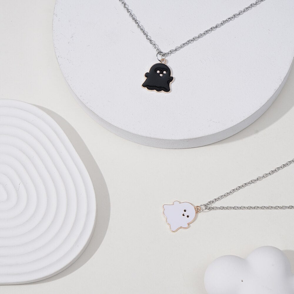 Cute Black And White Ghost Pendant Necklaces For Women Men Best Friend Lovely Ghost Pendant Couple Necklace