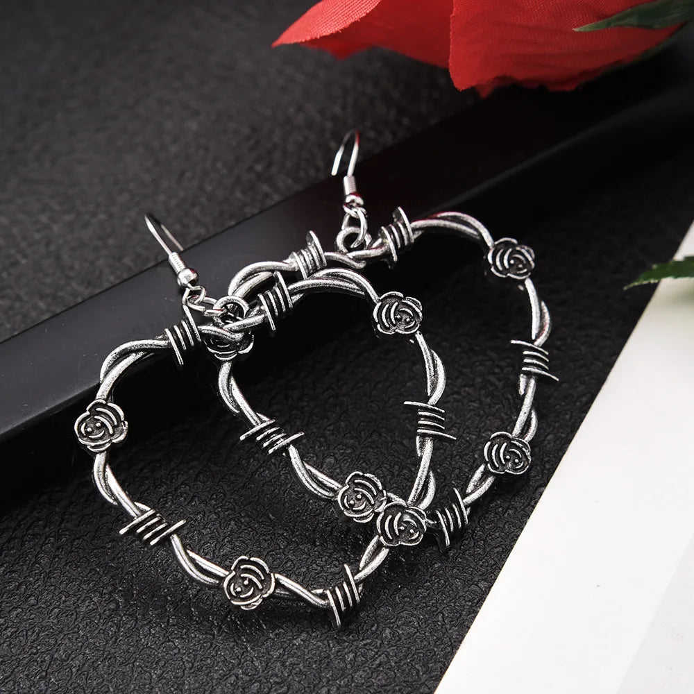 Punk Barbed Wire Heart Earrings Gothic Barbed Metal Rose Heart Earrings Jewelry Black Heart Drop Earrings